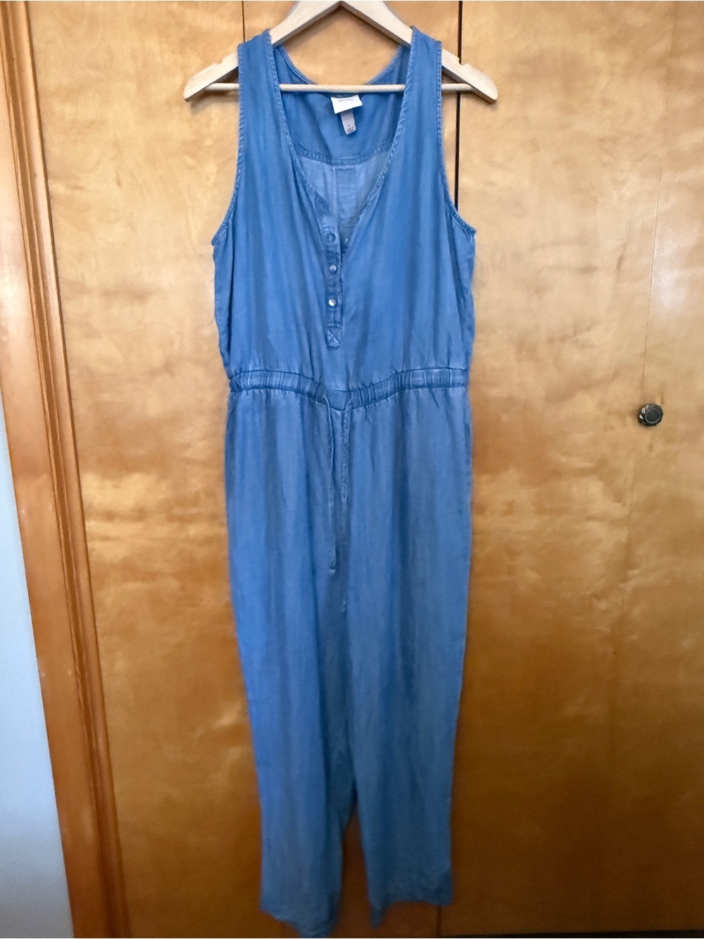 Knox Rose Light Blue Denim Sleeveless Romper size Large
